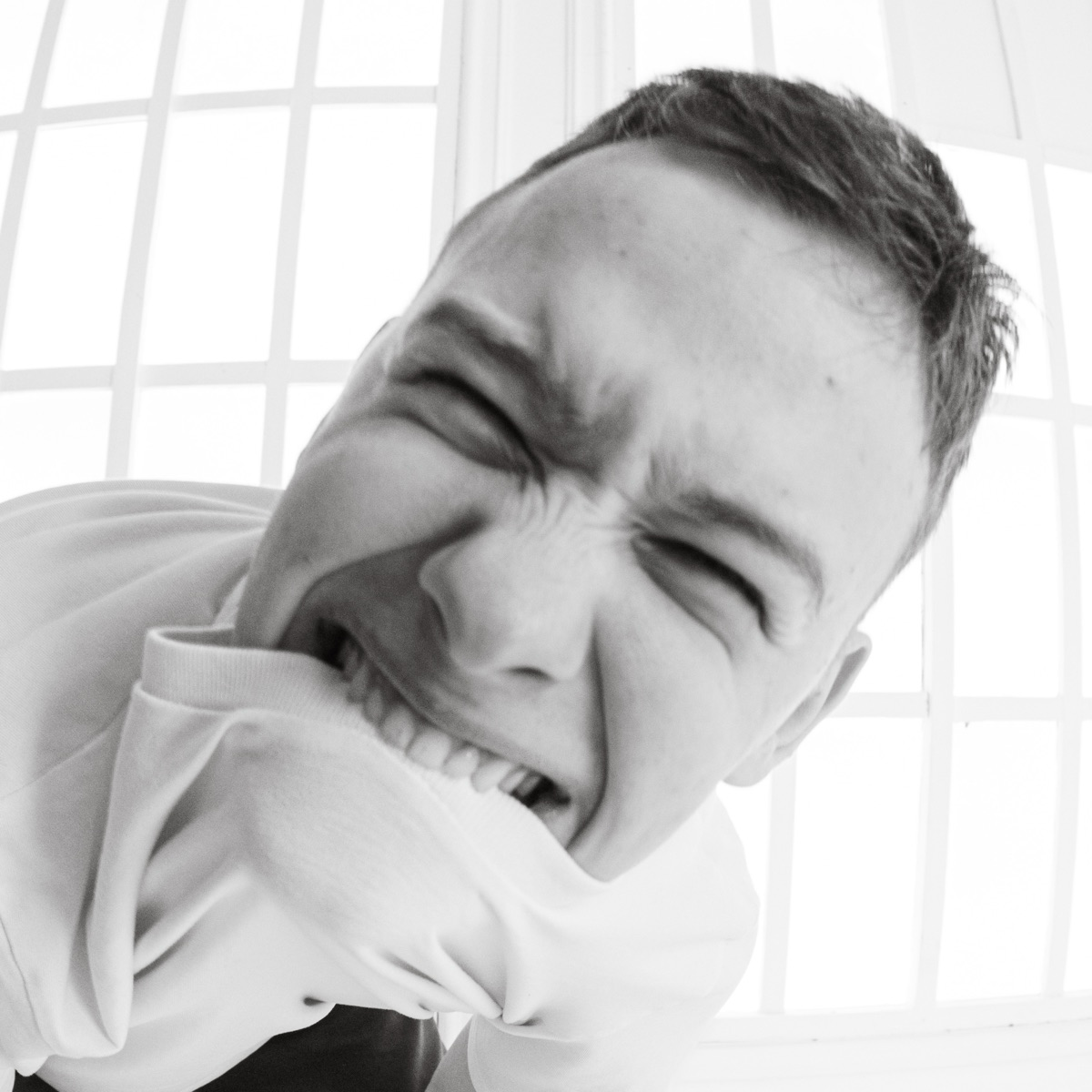 Захар печатает…