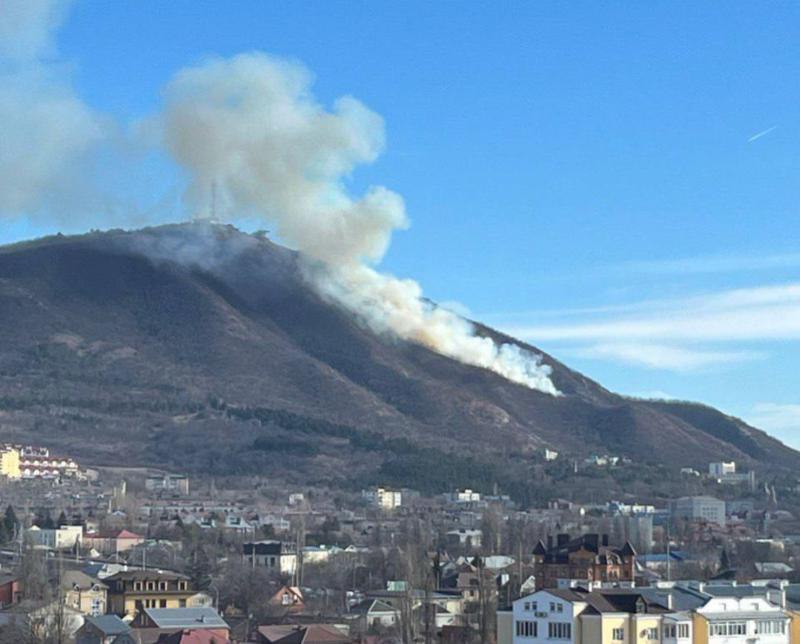 На Кавминводах усилят профилактику по борьбе с пожарами
Во время пресс-конференции главе Ставрополья поступил вопрос о предупреждении пожаров на КМВ | Сетка — социальная сеть от hh.ru