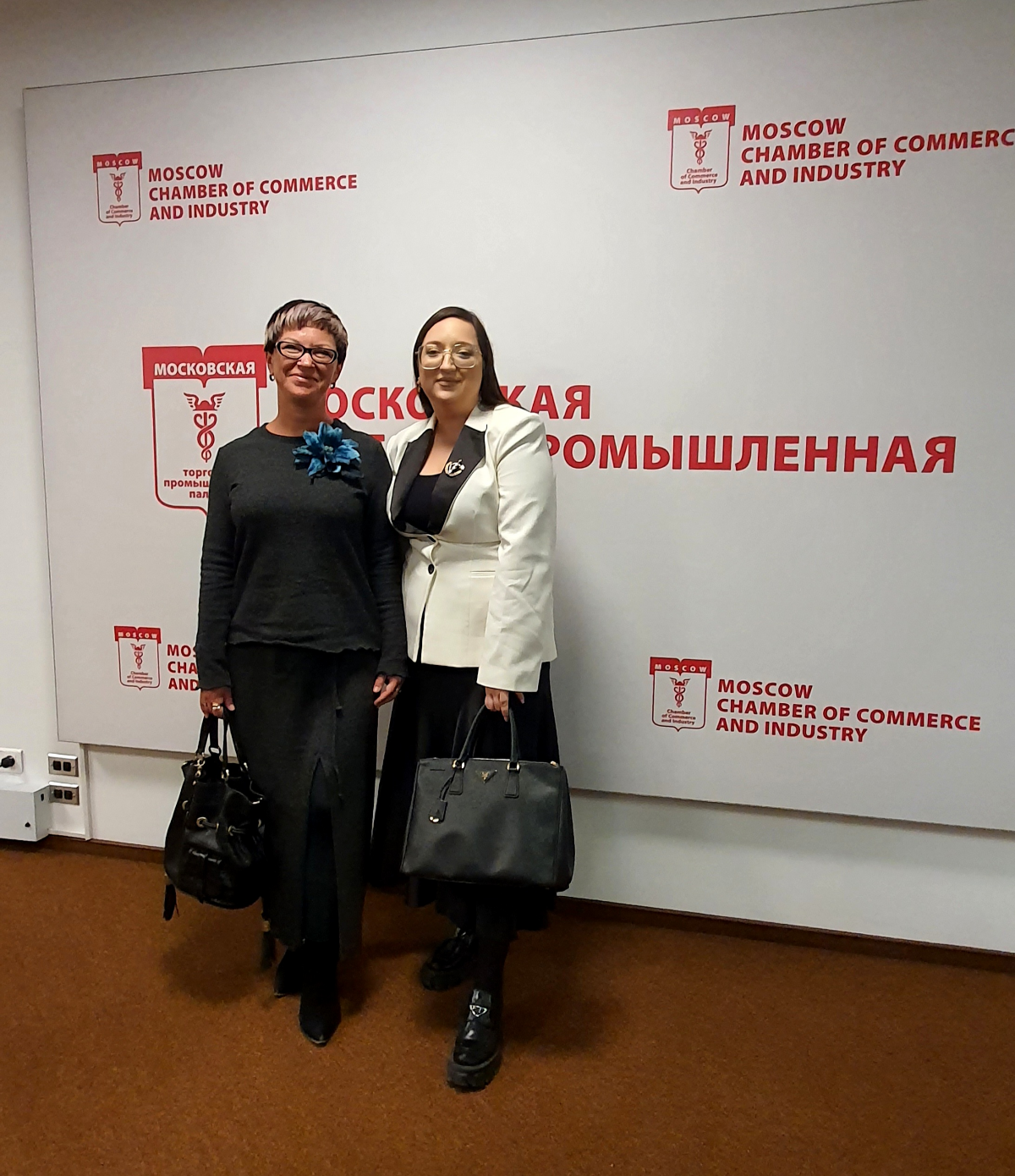 С корабля на бал 😁
Буквально вчера прилетела из отпуска, а уже сегодня выступал на экспертной сессии «Блогер как профессия: Ответственность, этика и социальное воздействие» в Московской Торгово-промыш... | Сетка — социальная сеть от hh.ru