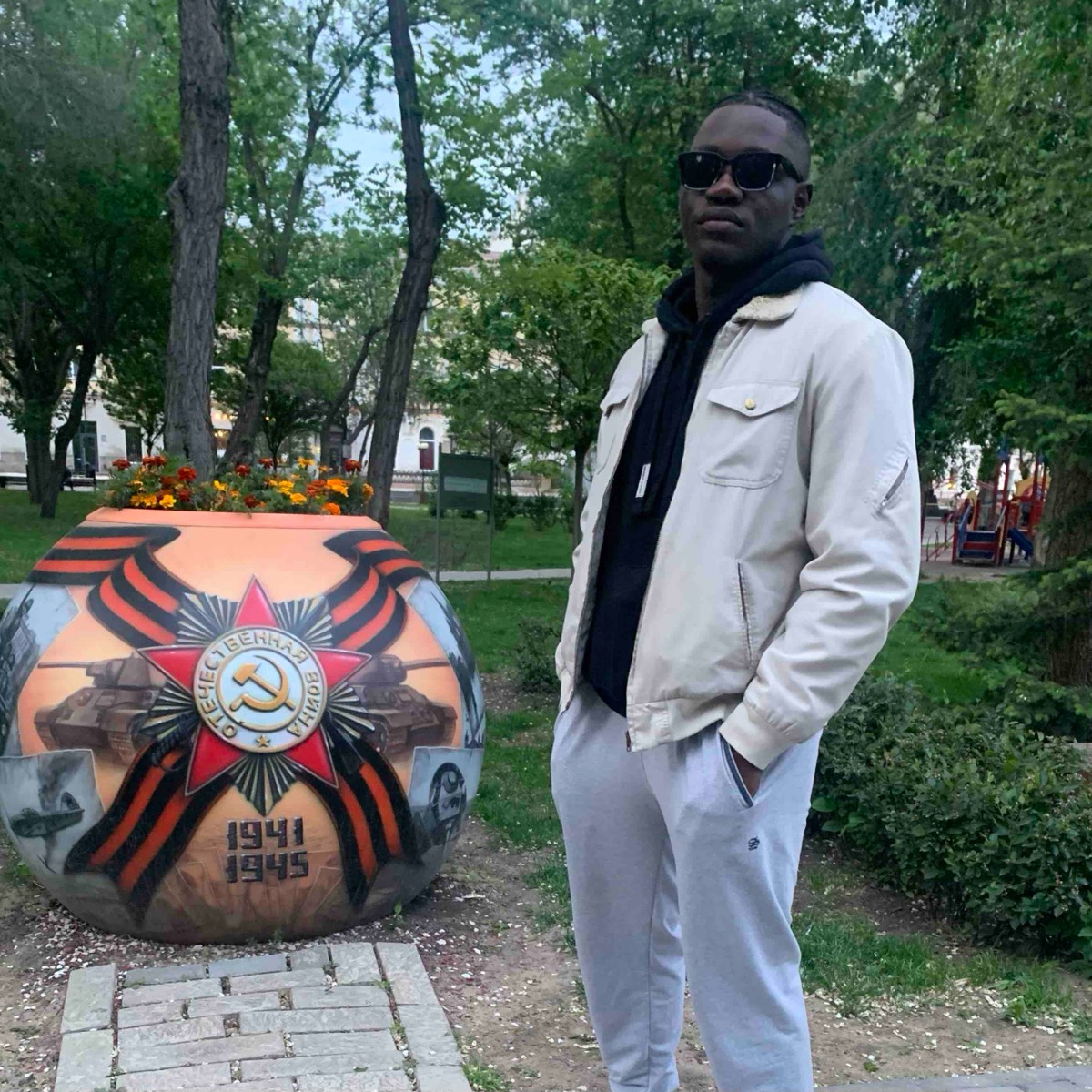 Франсис Обен | Сетка — социальная сеть от hh.ru