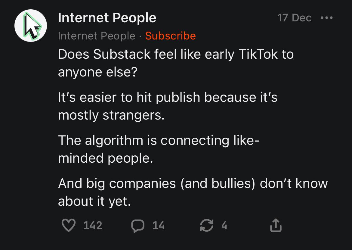 Видел тейк, что Substack сейчас напоминает Тикток на заре его популярности: никто никого не знает, алгоритм подкидывает единомышленников, а бренды еще не пришли на платформу. Все 100% так | Сетка — социальная сеть от hh.ru