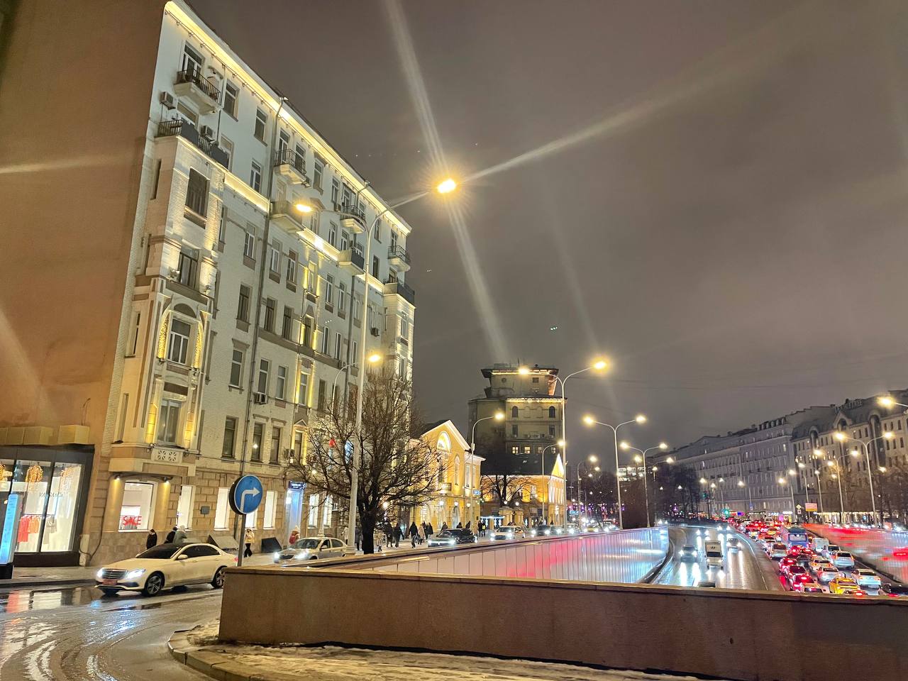 И самое интересное… Москва - еще праздничная! Входим в КНГ??? | Сетка — социальная сеть от hh.ru