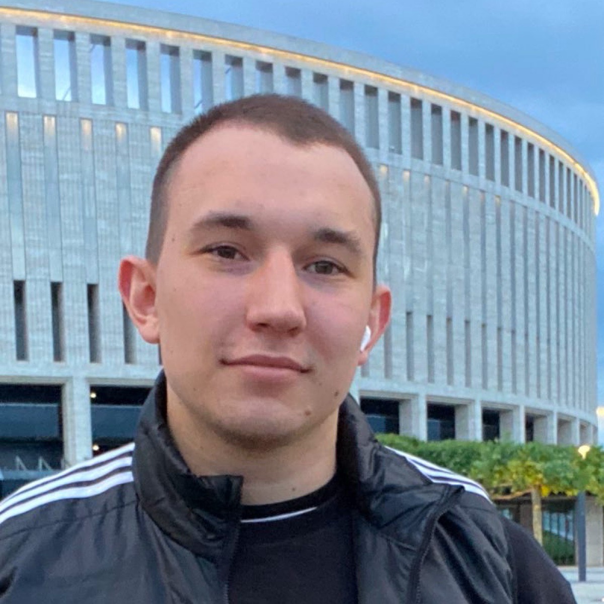 Роман Сапунов