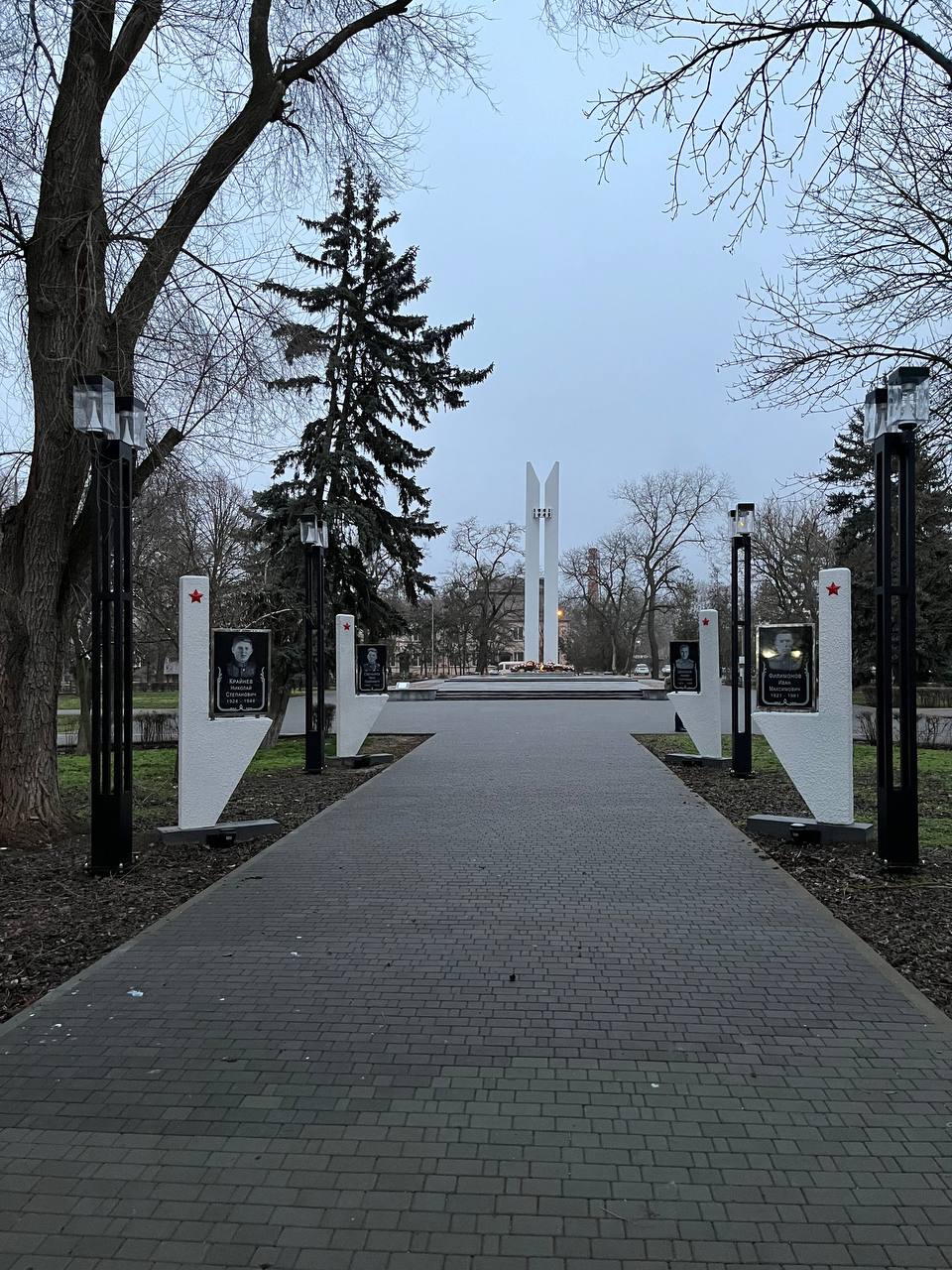 Всем привет из Зеленокумска 👋🏻
Приехали на первичное обсуждение нового проекта к нашему клиенту – АО ВЭЛАН | Сетка — социальная сеть от hh.ru
