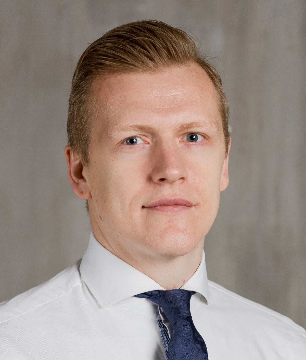 Максим Ломтев | Сетка — социальная сеть от hh.ru