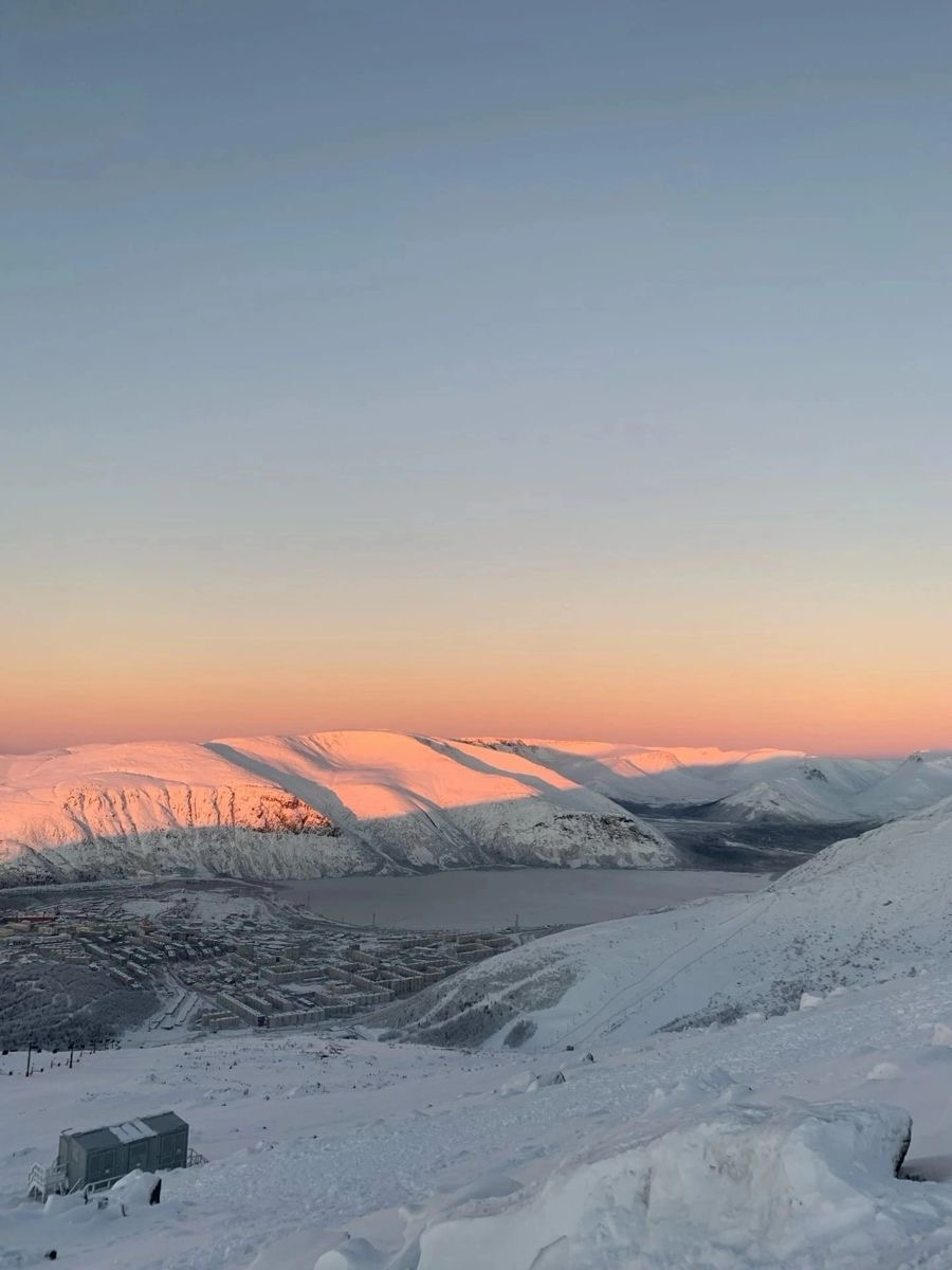 Привет, дорогой читатель.
Прости, что поздно врываюсь, решил напомнить о себе | Сетка — социальная сеть от hh.ru