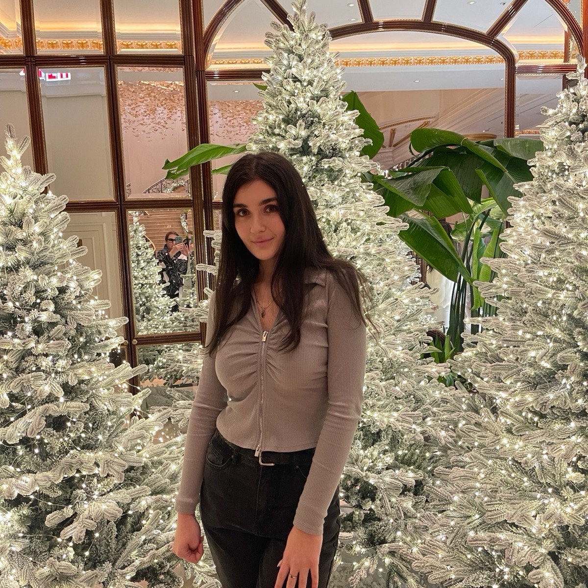 Милена Мноян | Сетка — социальная сеть от hh.ru