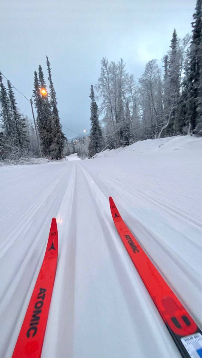 Бесплатные лыжные гонки⛷️
🎿5 февраля — ночная лыжная гонка
📍Лыжно-биатлонная трасса в ОК «Лужники»
🎿6 февраля — ретро-гонка
📍Лыжно-биатлонная трасса в ОК «Лужники»
🎿7 февраля — детская гонка
📍Лыжно-би... | Сетка — социальная сеть от hh.ru