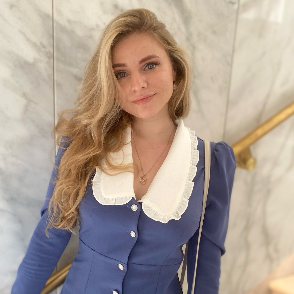 Elena Rarova | Сетка — социальная сеть от hh.ru