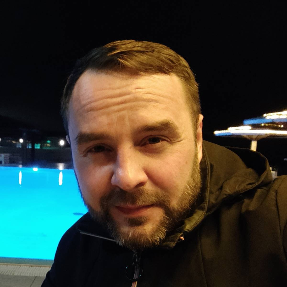 Роман Бузиков