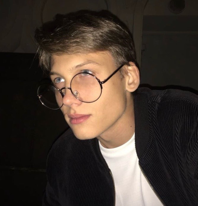 Никита Смирнов