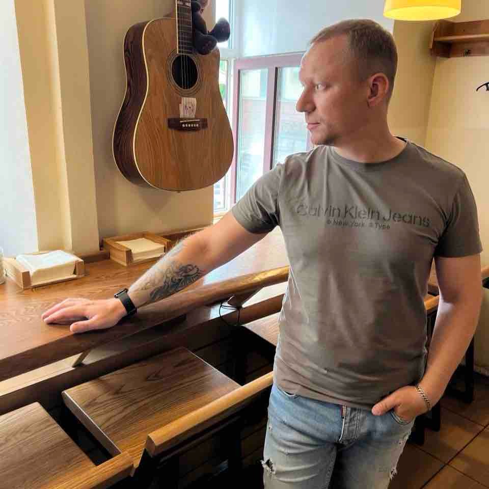 Денис Мельников