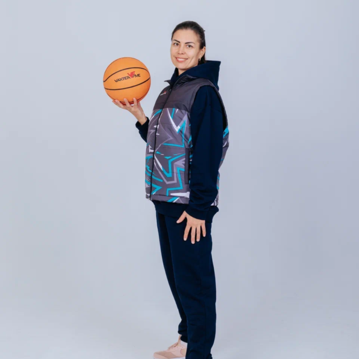 🔥 Стильная жилетка Vaxter Five: Тепло и комфорт на тренировках! 🔥
Забудь о холоде во время тренировок! Жилетка Vaxter Five с технологией сублимации — это идеальное решение для активного отдыха в холод... | Сетка — социальная сеть от hh.ru