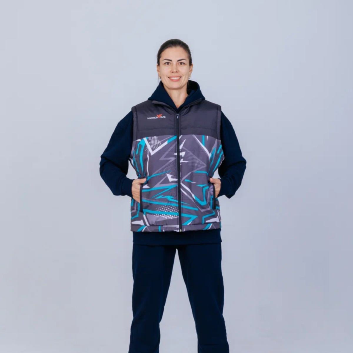 🔥 Стильная жилетка Vaxter Five: Тепло и комфорт на тренировках! 🔥
Забудь о холоде во время тренировок! Жилетка Vaxter Five с технологией сублимации — это идеальное решение для активного отдыха в холод... | Сетка — социальная сеть от hh.ru