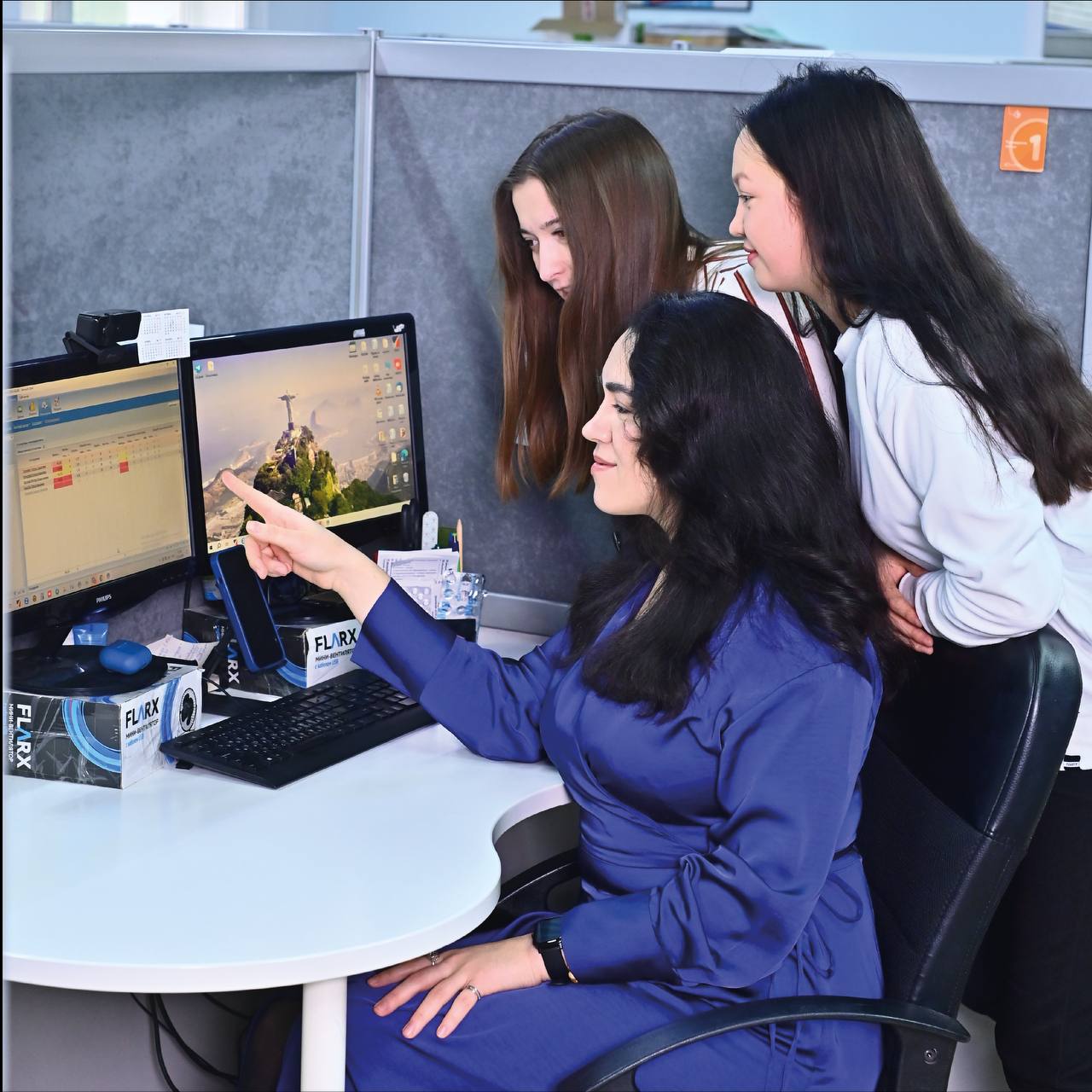 А ты хочешь так?
• График 5/2, с 9:00 до 18:00 — без задержек на работе!
• Благоустроенный и красивый офис, где приятно проводить время
• Полное официальное оформление 
• Белая зарплата, чтобы ты всег... | Сетка — социальная сеть от hh.ru