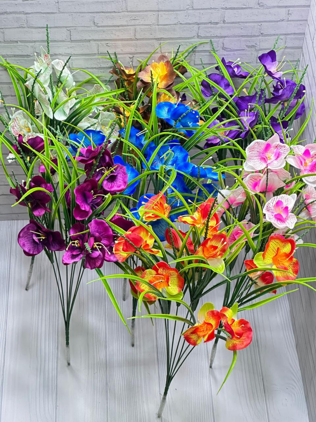 💐УПАКОВКА:70₽*40шт=2800₽                     
💐в упаковке разные цвет !                   
💐размер :60-см                         
 💐1 букет :14-голов                        
💐Живое фото !!!! 
Салют 3 | Сетка — социальная сеть от hh.ru