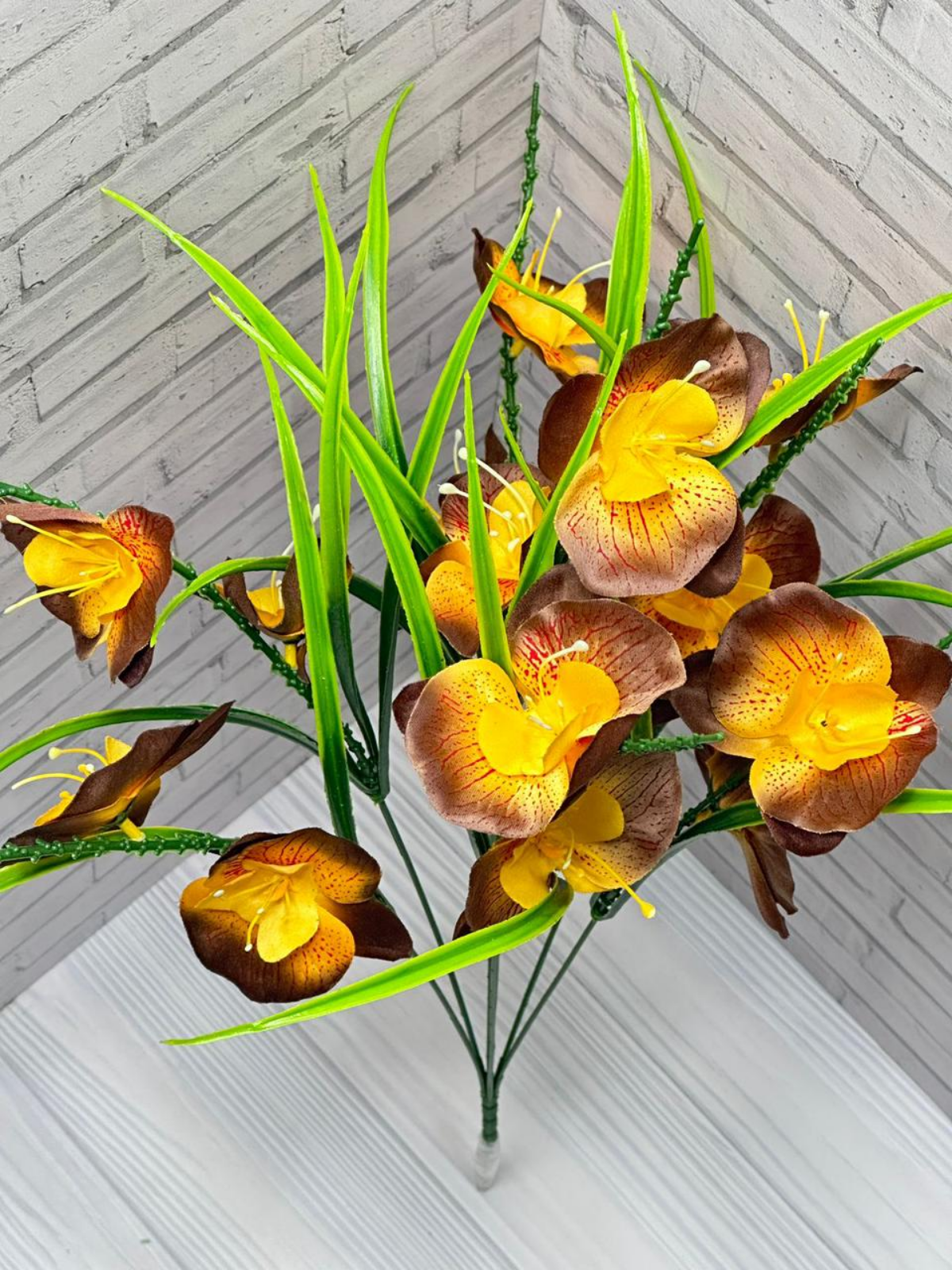 💐УПАКОВКА:70₽*40шт=2800₽                     
💐в упаковке разные цвет !                   
💐размер :60-см                         
 💐1 букет :14-голов                        
💐Живое фото !!!! 
Салют 3 | Сетка — социальная сеть от hh.ru