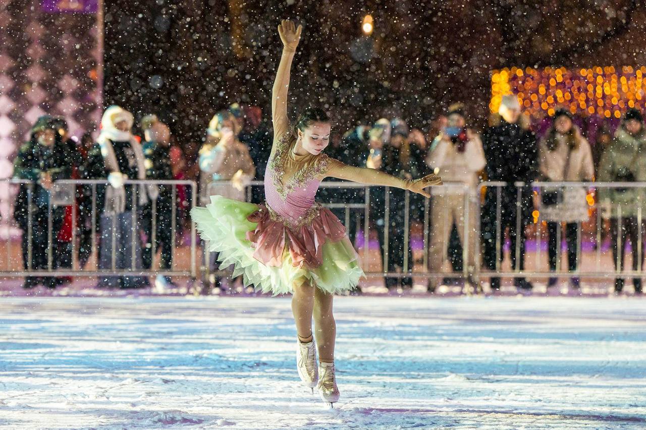 ⛸️Мастер-классы по фигурному катанию на ВДНХ 23 и 26 январяРазучить новые движения можно будет вместе с Ириной Слуцкой, Дмитрием Соловьевым и гимнасткой Диной Авериной
📎Расписание мероприятий
📍ВДНХ, к... | Сетка — социальная сеть от hh.ru