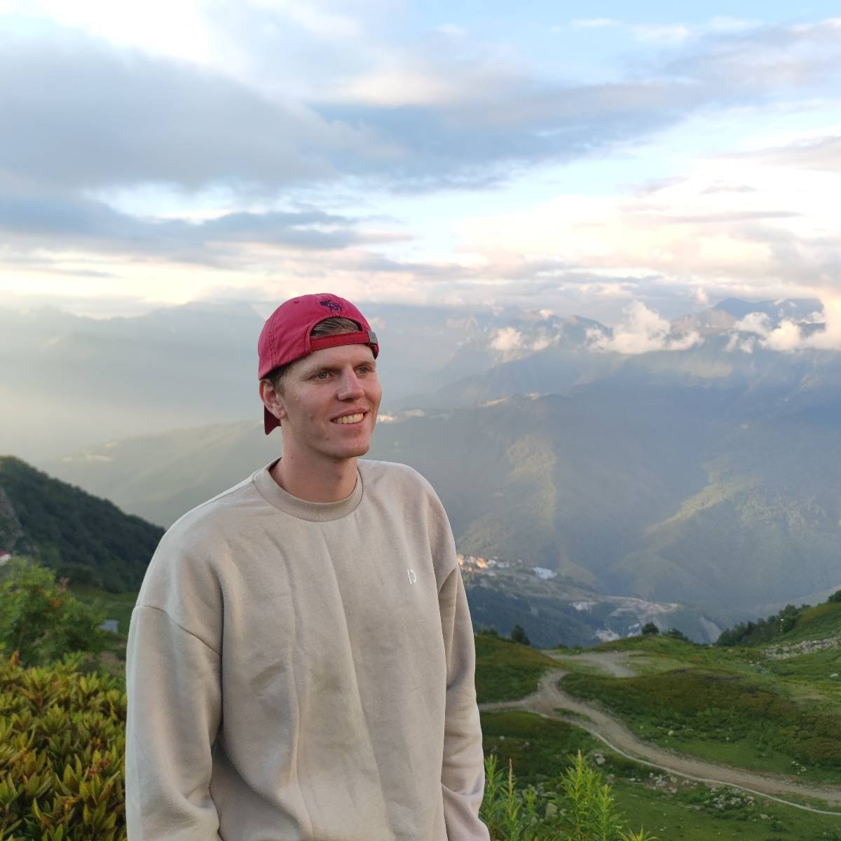 Александр Якименко | Сетка — социальная сеть от hh.ru