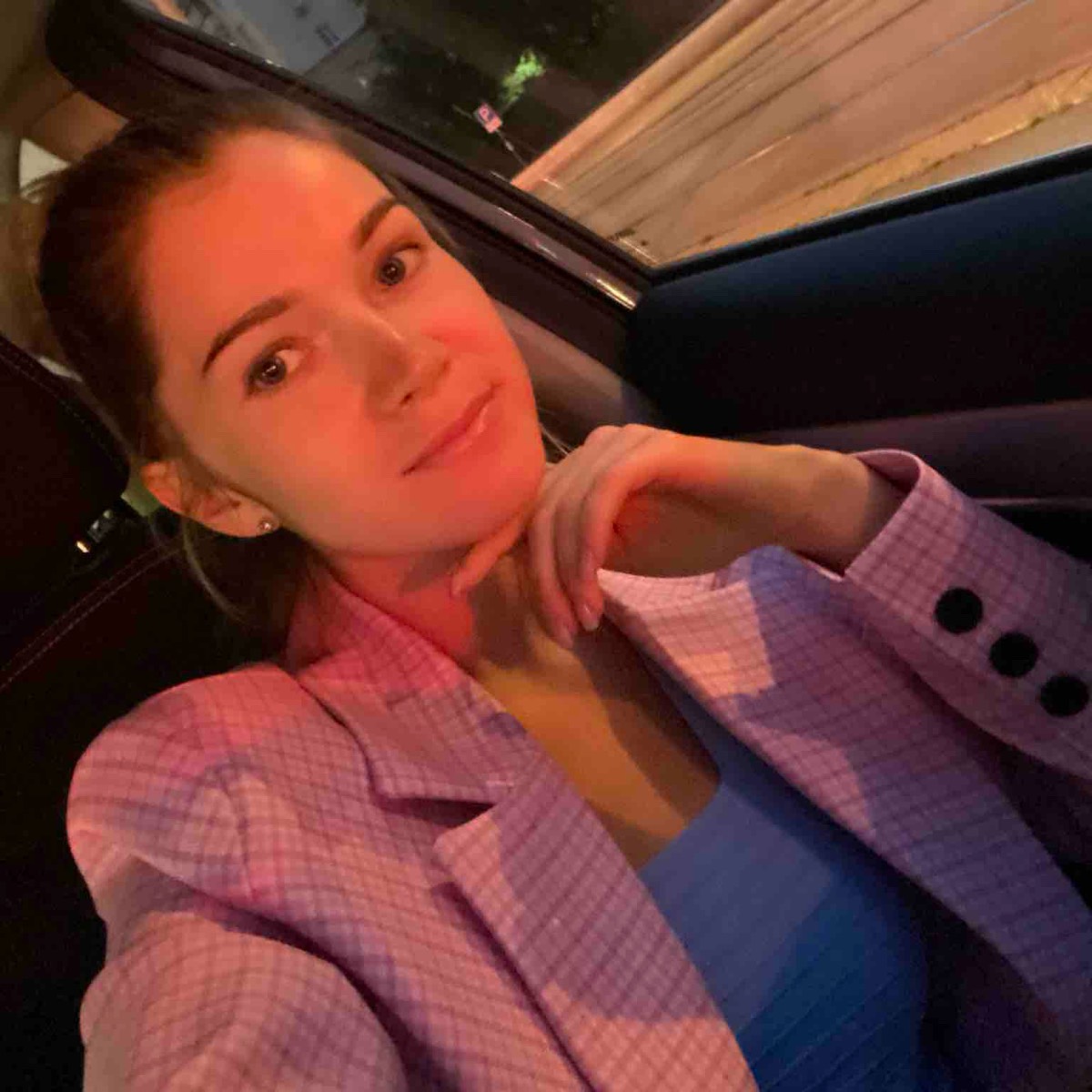 Эльви Ра | Сетка — социальная сеть от hh.ru