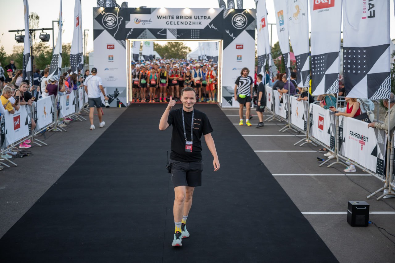 Чтоб долго не ходить вокруг да около, скажу — 31 января мой последний рабочий день в команде Running Heroes Russia.
Куда ухожу? Пока в никуда, что впервые у меня и по собственной воле. Так тоже бывает | Сетка — социальная сеть от hh.ru