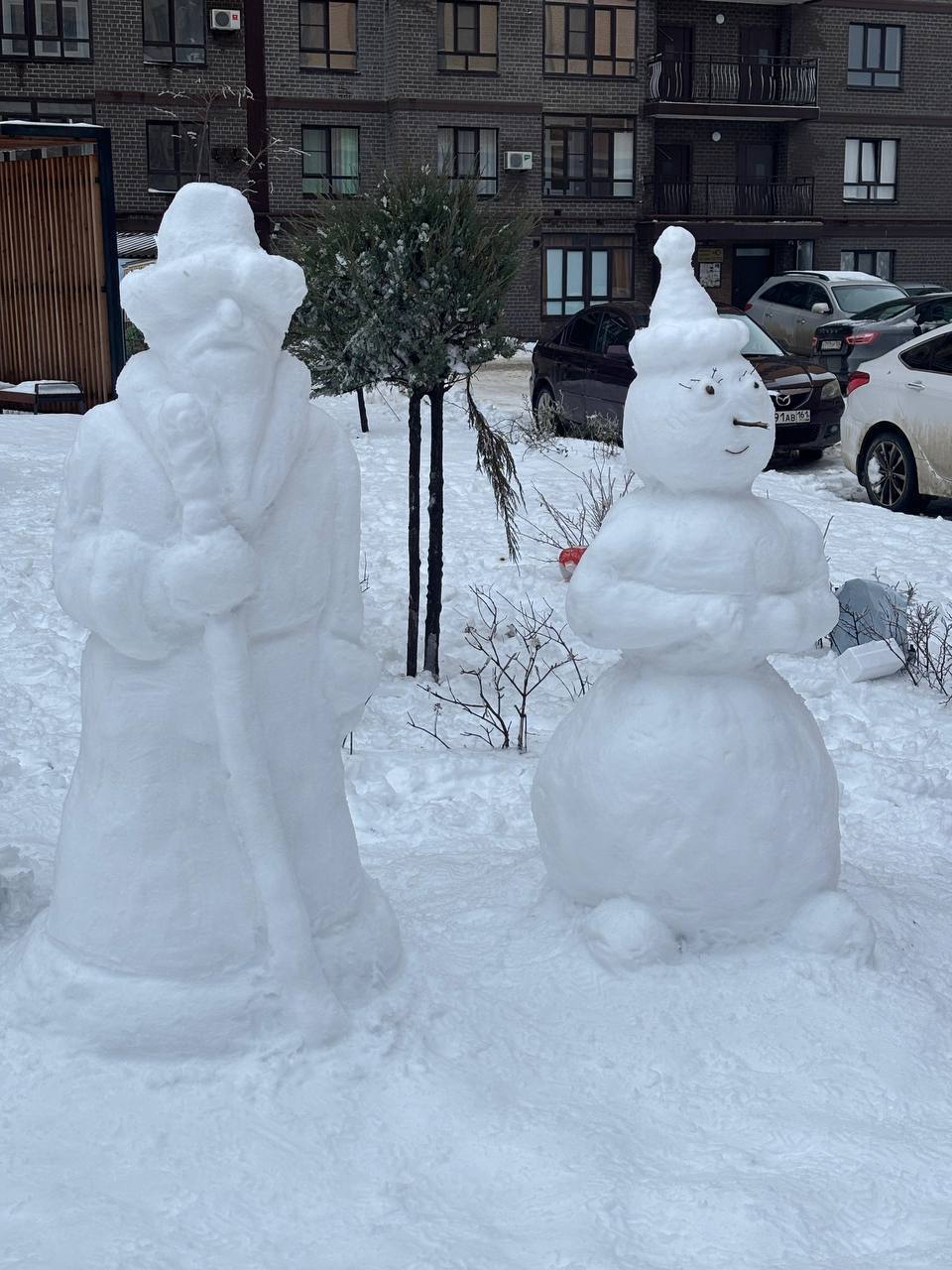 Снеговики в «ЖК Российском»
Какая красота! Какой труд! Наверное, лучше уже не будет👋
@stavropolyevibe | Сетка — социальная сеть от hh.ru