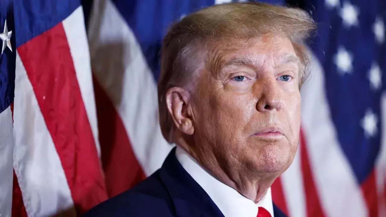 На Дональда Трампа могут подать иск за запуск мемкоина TRUMP | Сетка — социальная сеть от hh.ru