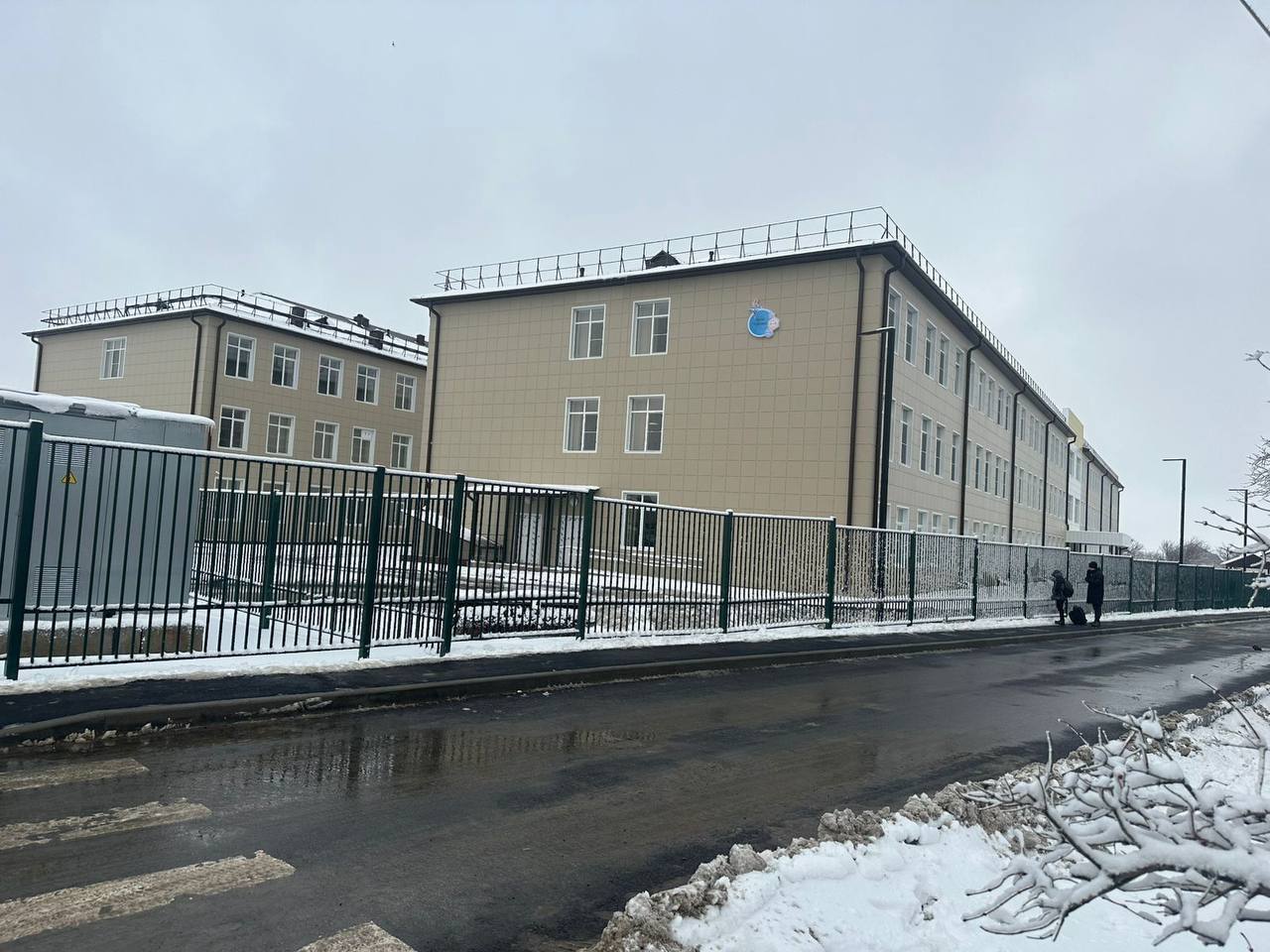Новая школа на 900 мест заработала в Михайловске
Вчера, кстати, в ней прошел первый учебный день | Сетка — социальная сеть от hh.ru