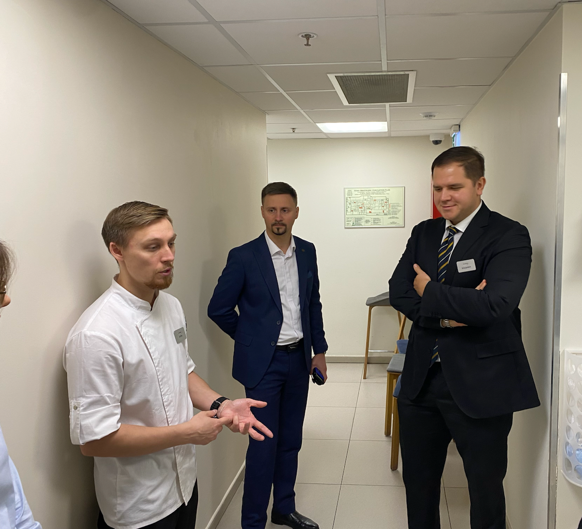 В конце года организовали для сотрудников Туризм.РФ несколько профессиональных осмотров «закулисья» действующего отеля | Сетка — социальная сеть от hh.ru