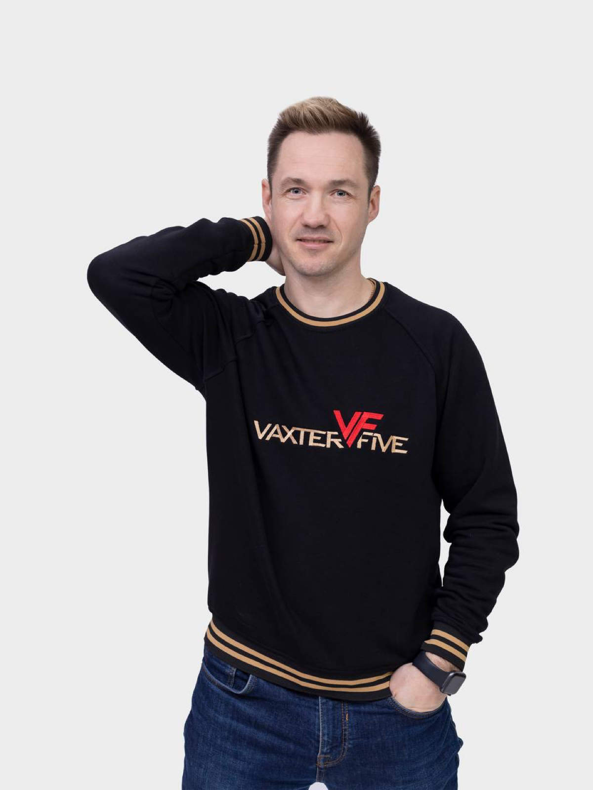 👏Пополняем гардероб уникальными свитшотами вместе с Vaxter Five
Vaxter Five представляет стильный свитшот, который подойдет для любого мероприятия и подчеркнет твой индивидуальный стиль | Сетка — социальная сеть от hh.ru