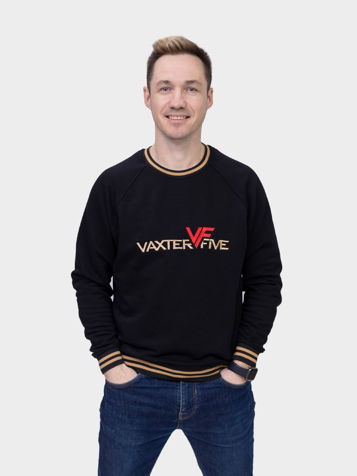 👏Пополняем гардероб уникальными свитшотами вместе с Vaxter Five
Vaxter Five представляет стильный свитшот, который подойдет для любого мероприятия и подчеркнет твой индивидуальный стиль | Сетка — социальная сеть от hh.ru