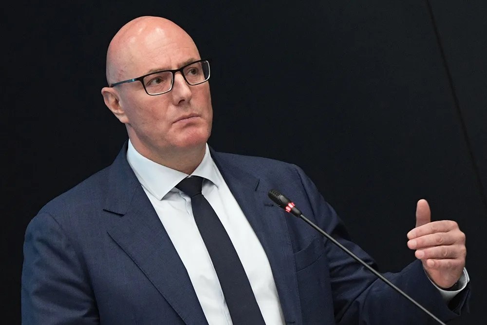 💻 Более 600 тысяч студентов обучаются ИТ-специальностям в России
Вице-премьер РФ Дмитрий Чернышенко сообщил, что в 500 вузах страны ИТ-профессии осваивают более 600 тысяч студентов | Сетка — социальная сеть от hh.ru