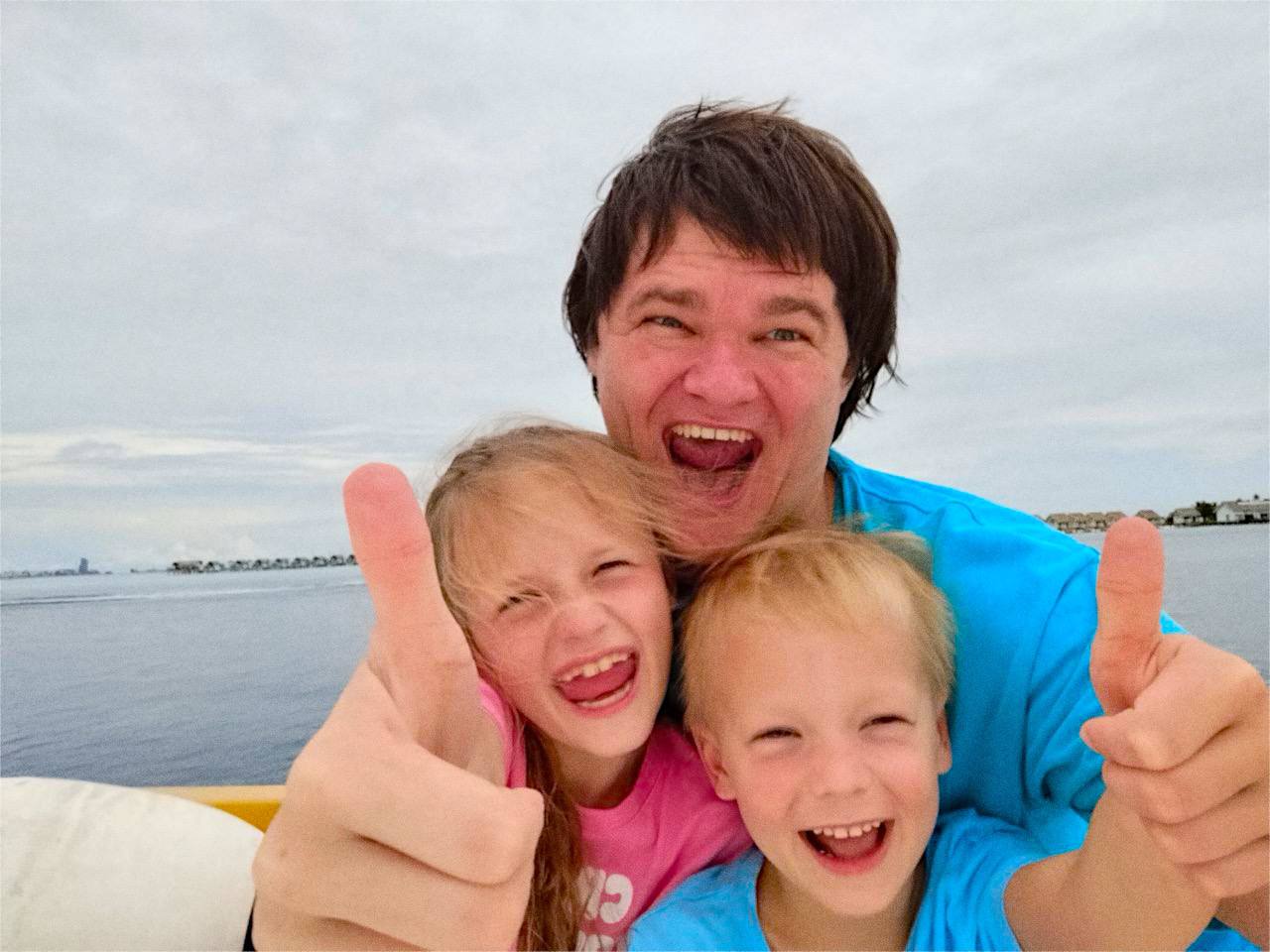 Куда я потратил 1 млн ₽ и не пожалел🤪Эмоции важнее вещей - вот, что я понял после возвращения домой.
Лично для меня, конечно: говорю не за всех. Только в прошлом году это понял | Сетка — социальная сеть от hh.ru