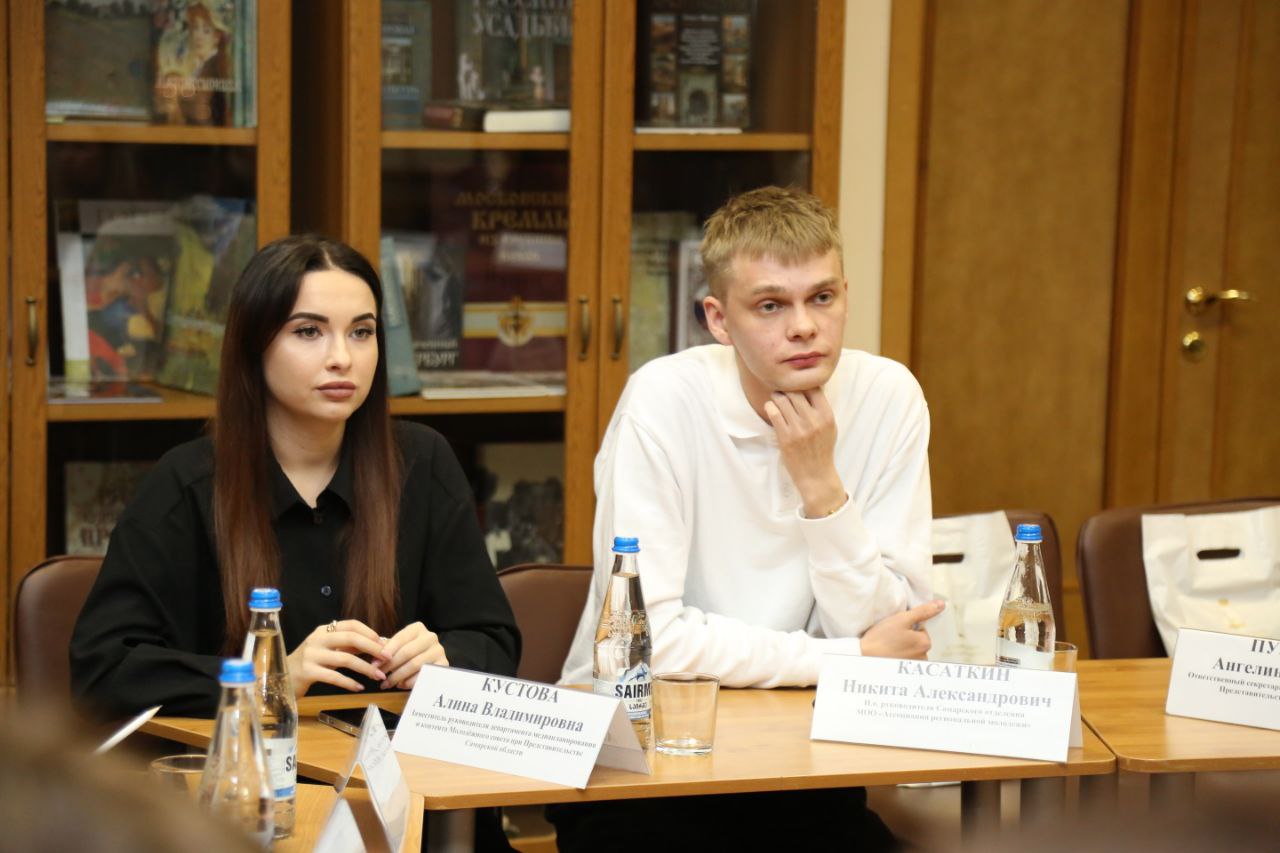 Накануне Дня студента встречался с нашей молодежью – представителями Ассоциации Региональной Молодежи и студентами вузов. Немного расскажу про личные впечатления | Сетка — социальная сеть от hh.ru