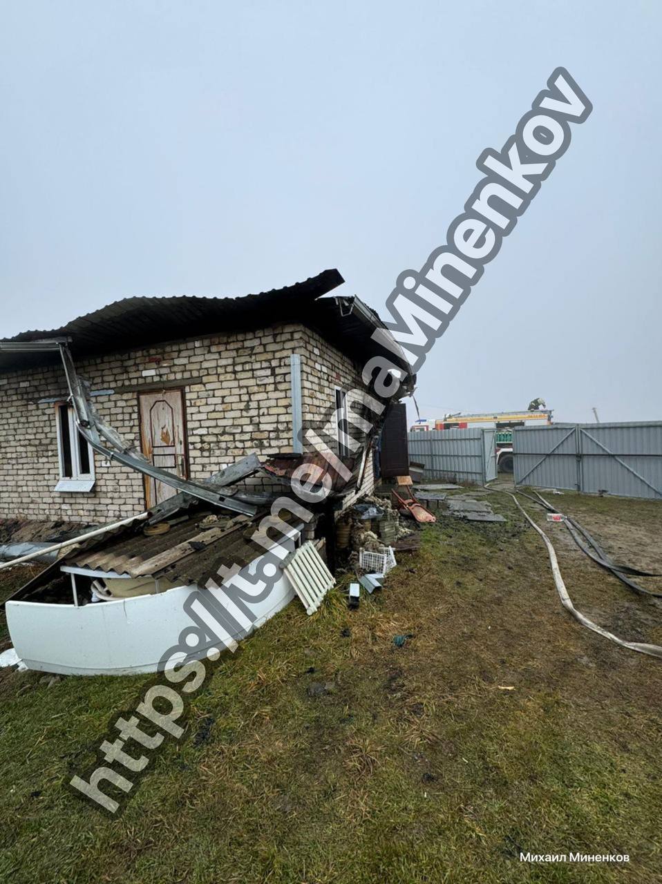 В пожаре в Невинномысске погибли два человека
Дачный дом загорелся в СНТ «Текстильщик». Предварительной причиной возгорания стало неаккуратное обращение с электроплитой, которой обогревали помещение | Сетка — социальная сеть от hh.ru