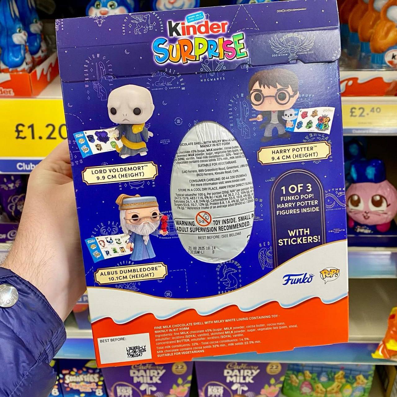 Ничего себе коллаба: Kinder выпустили большие яйца с игрушками (!) Funko Pop по (!!) Гарри Поттеру.
Внутри одна из трёх фигурок: Гарри Поттер, Волан-де-Морт или Дамблдор | Сетка — социальная сеть от hh.ru