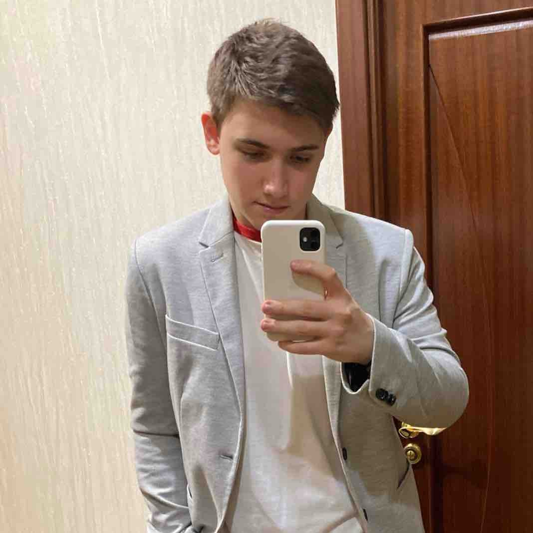 Денис Ерошкин | Сетка — социальная сеть от hh.ru