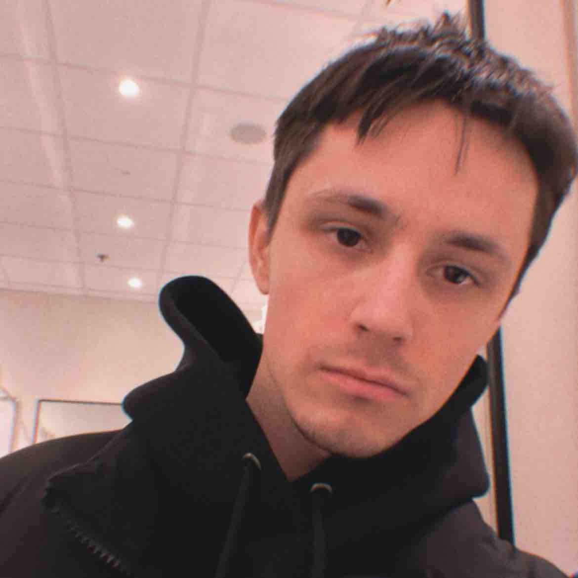 Александр Эсауленко