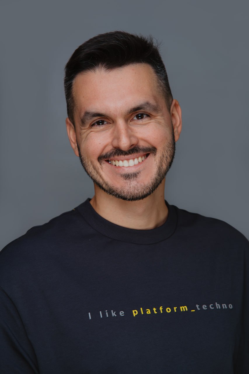 Про управление проектами
Управление проектами - это не классический треугольник "бюджет-сроки-качество", а намного более сложная деятельность с большим количеством переменных | Сетка — социальная сеть от hh.ru