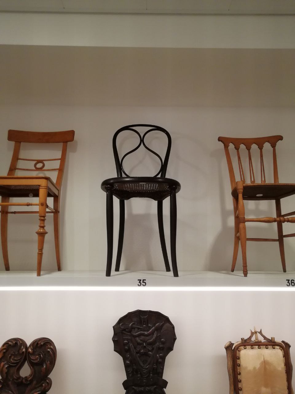 Рубрика "зарубежный дизайн"
Гранта МБА хватило на учёбу, и даже осталось на поездку на недельный семинар в Австрии | Сетка — социальная сеть от hh.ru