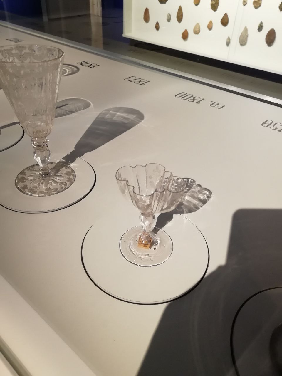 Рубрика "зарубежный дизайн"
Гранта МБА хватило на учёбу, и даже осталось на поездку на недельный семинар в Австрии | Сетка — социальная сеть от hh.ru