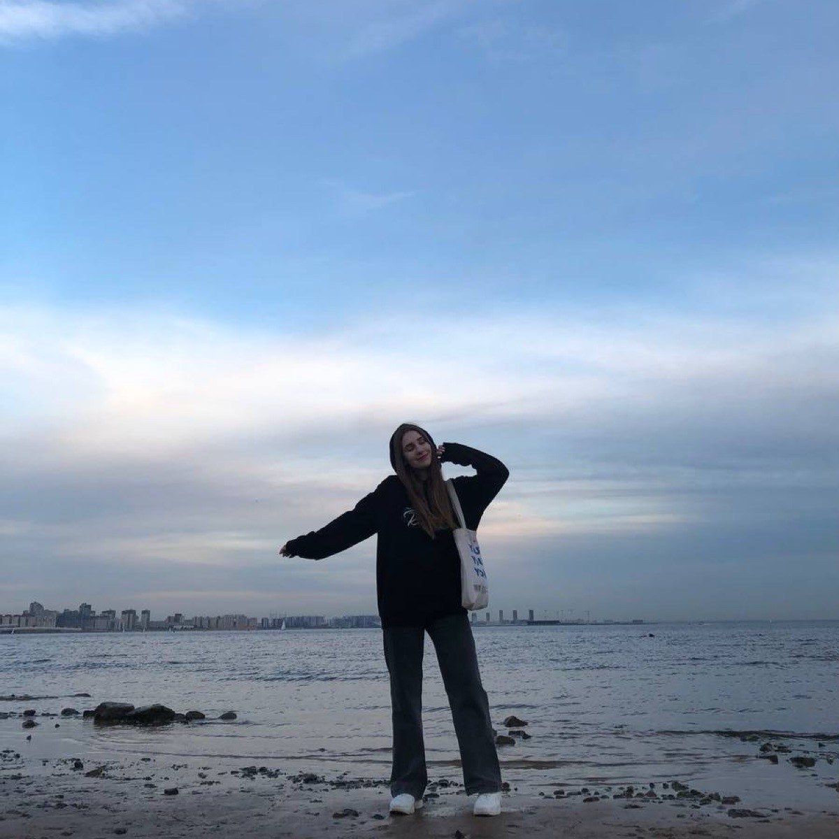 Iri Kor | Сетка — социальная сеть от hh.ru