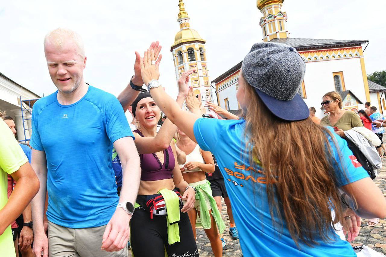 Волонтеры - это по любви и всегда бесплатны?
Волонтеры действительно помогают сократить расходы на оплату труда, но их привлечение и работа с ними не являются полностью "бесплатными" для организатора | Сетка — социальная сеть от hh.ru