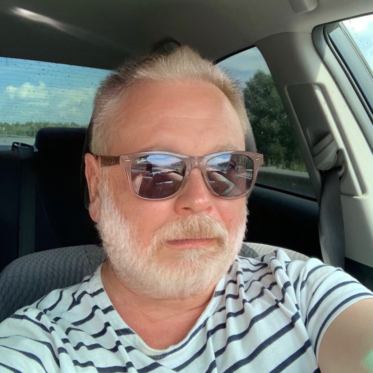 Damir Kasimov | Сетка — социальная сеть от hh.ru