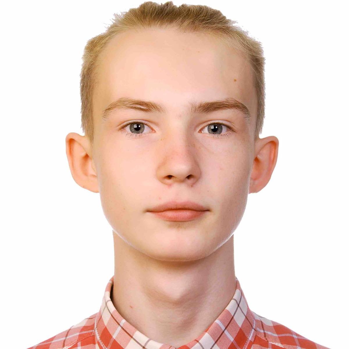 Максим Белоконев