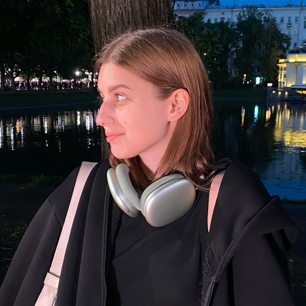 Анна Касатова