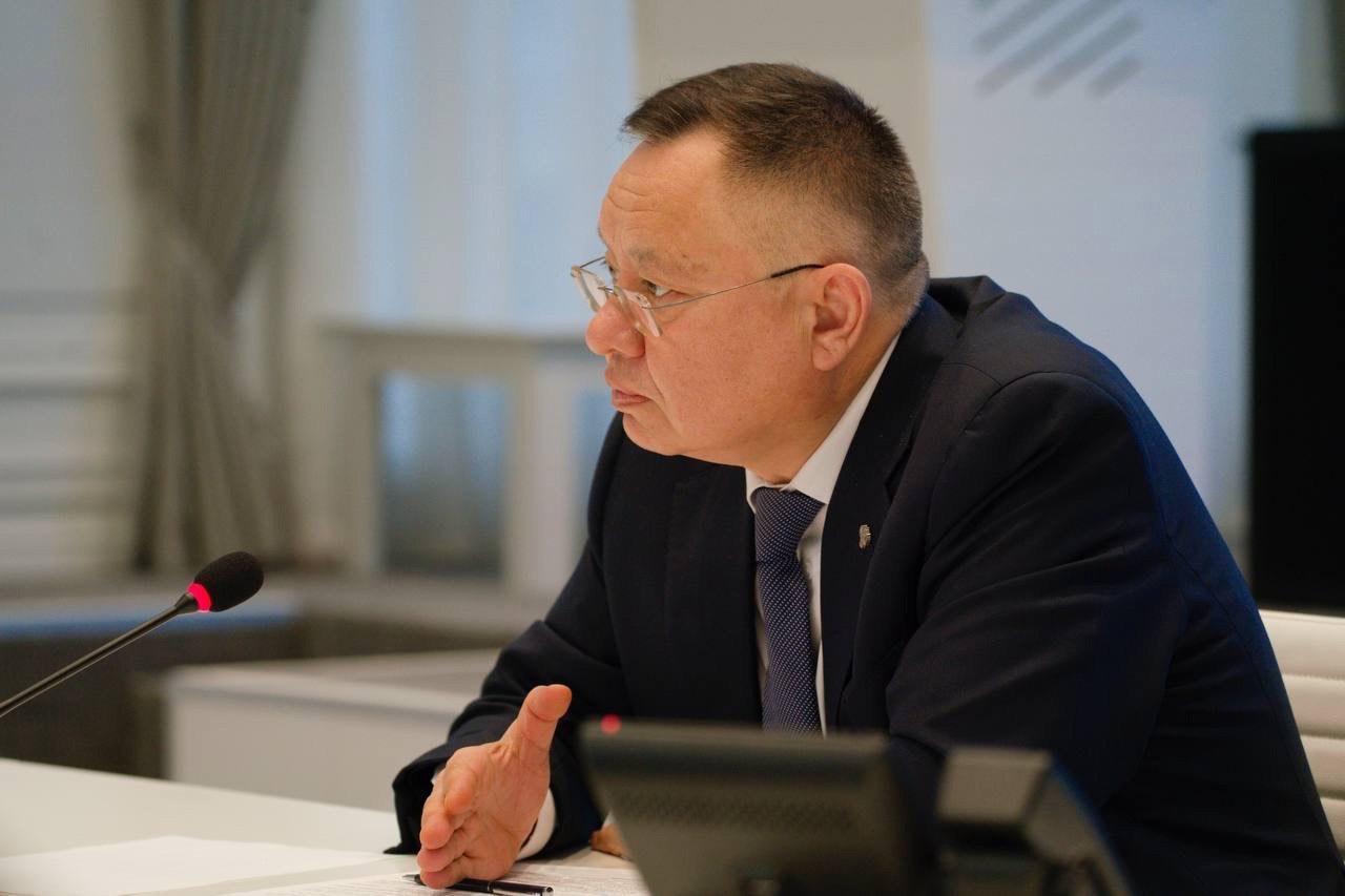 Глава Минстроя России Ирек Файзуллин провел совещание по вопросам реализации объектов жилищно-коммунального хозяйства в Севастополе
В совещании принял участие губернатор города Севастополь Михаил Разв... | Сетка — социальная сеть от hh.ru