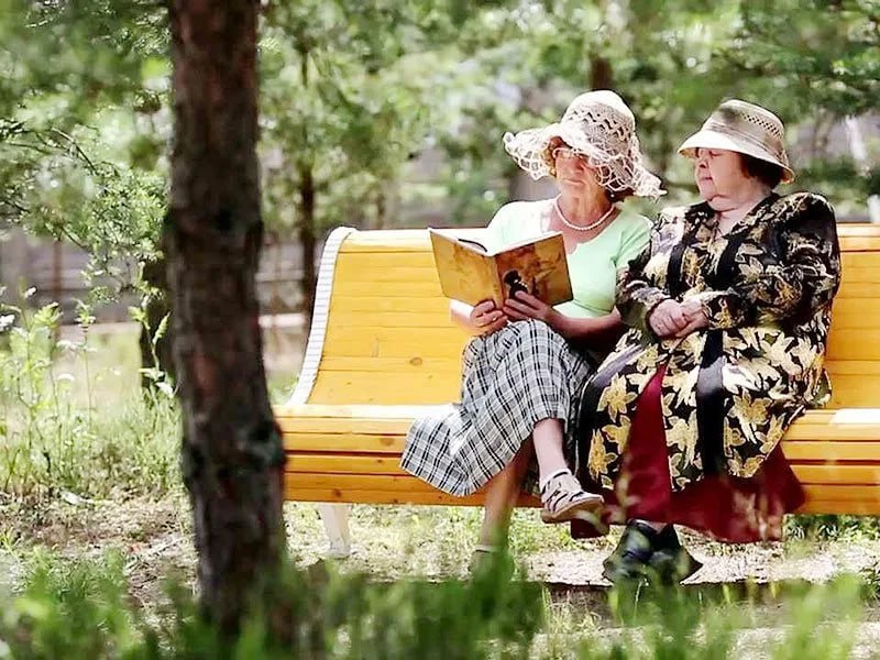 🏞Многие россияне мечтают встретить старость на курортах КМВ
Опрос сервиса «Работа.ру» показал, что 40% участников планируют переезд в другой город на пенсии | Сетка — социальная сеть от hh.ru