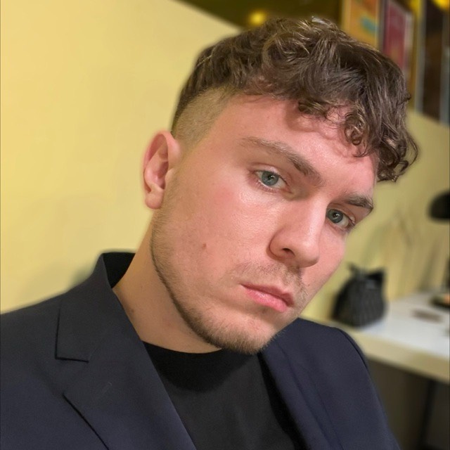 Артемий Гладков