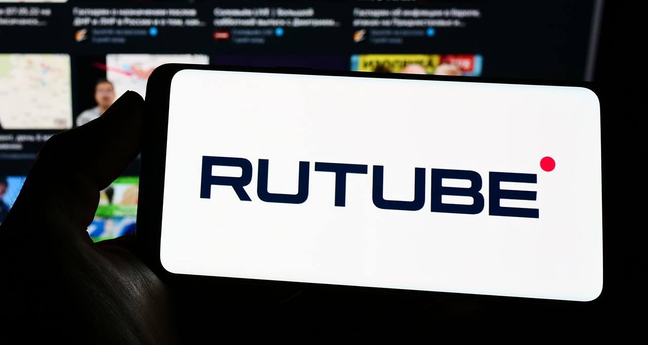 в rutube завезли скачивание видео на android.
теперь можно смотреть ролики офлайн, а из «студии» забирать скачанные видео в течение 30 дней | Сетка — социальная сеть от hh.ru